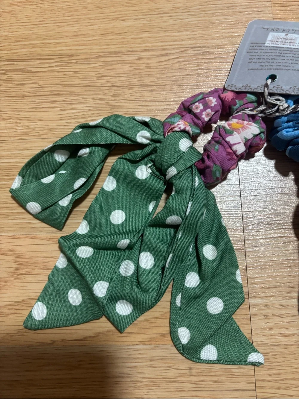 New “Matilda Jane” 2pc scrunchie set with tag
